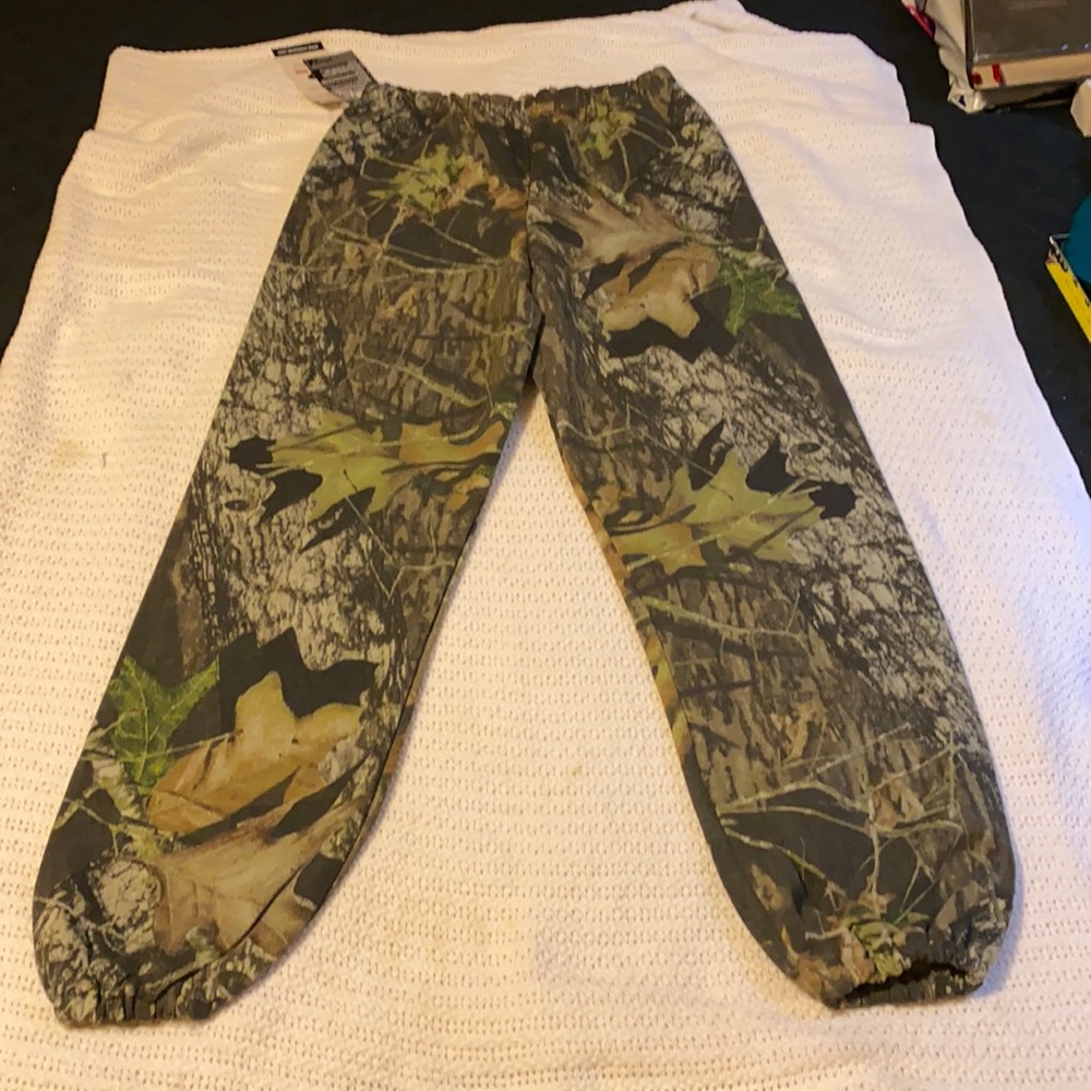 Mossi Oak camouflage sweatpants, YOUTH Large